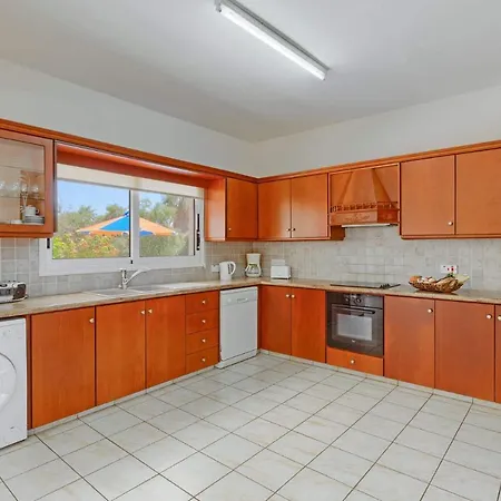 Semeli By Vilă Peyia